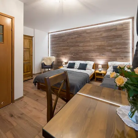 Folwarczek I Farm stay *