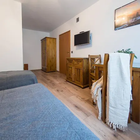 Folwarczek I ファームステイ ウストロン