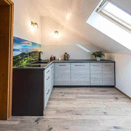 Folwarczek I * ウストロン