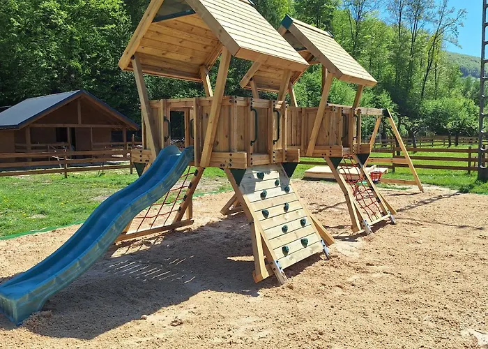 Folwarczek I * אוסטראון