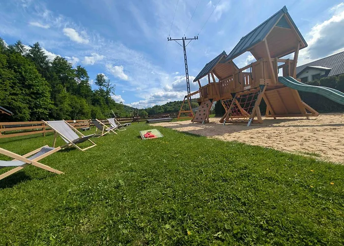 Folwarczek I אוסטראון